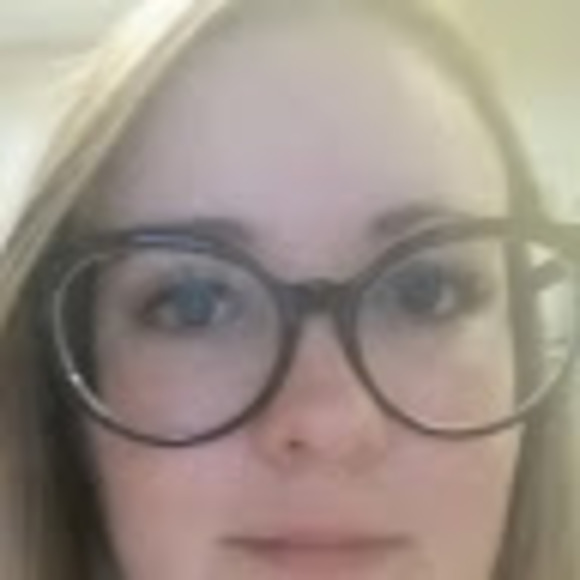 Meet your Posher, Leslie - Picture 1 of 1